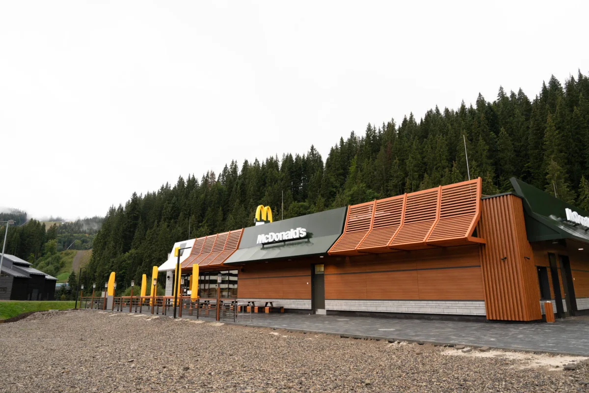 McDonald's у Буковелі: новий ресторан у Поляниці