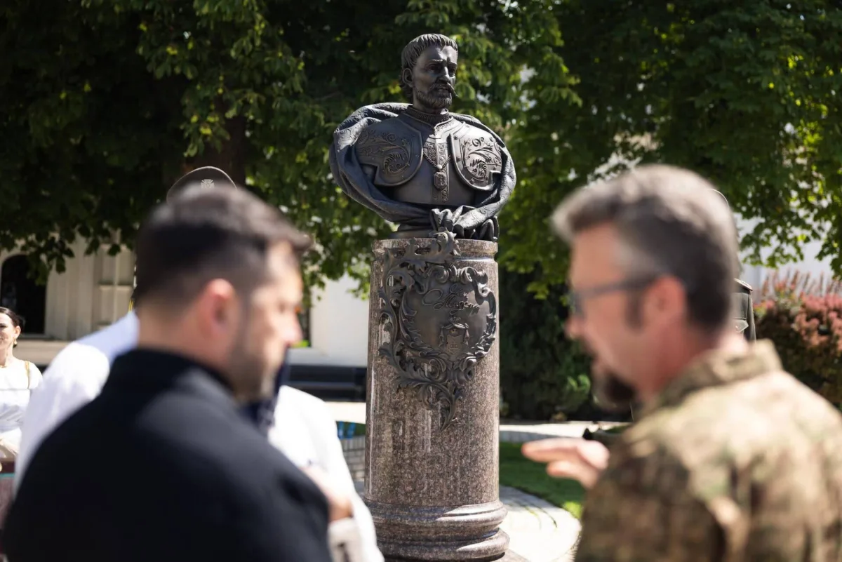 Де Ленін впав, стоятиме Мазепа: що змінилось у Лаврі 2026