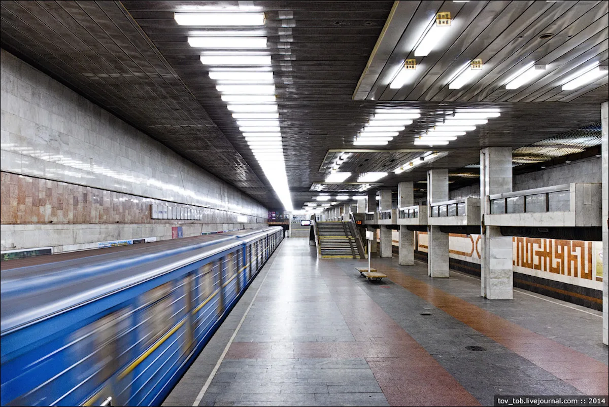 Евакуація на зеленій лінії метро: як безпечно курсуватимуть поїзди під час тривог у 2026